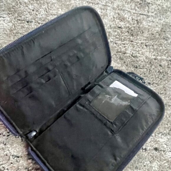 Vera Bradley blue floral Boho wallet long navy blue Excellet condition - Picture 7 of 13